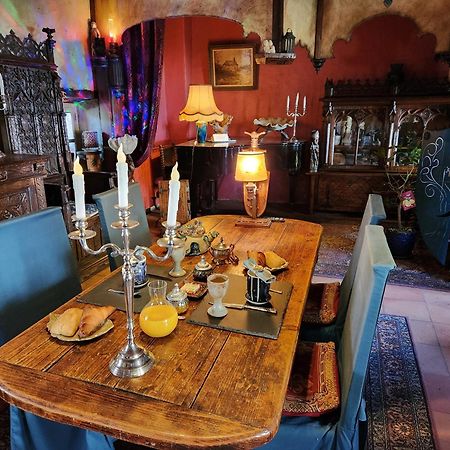 La Chaumiere Magique Des Elfes Et Ses Enigmes Bed & Breakfast Servas  Exterior photo